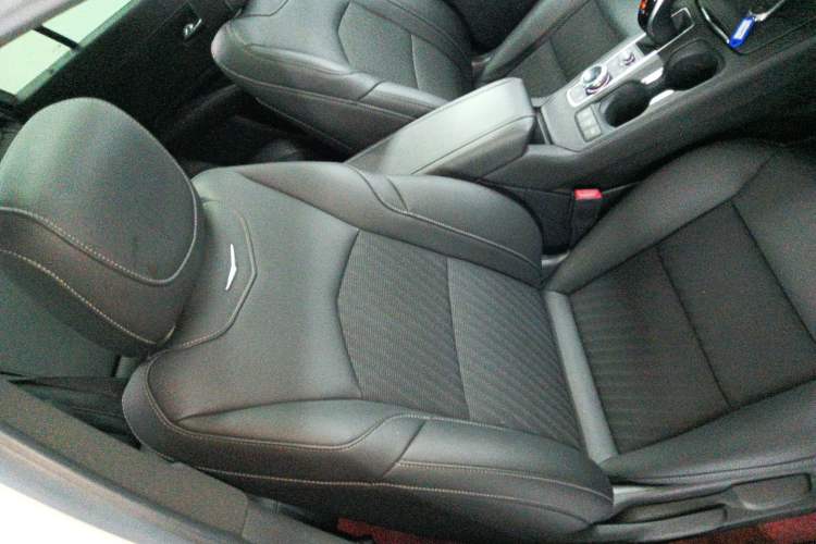 Used Cadillac XT4 2021 28T Two-Wheel Drive Tech Edition