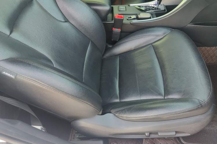 Used Hyundai Sonata 2014 2.4L Automatic Leading Edition China IV Standard
