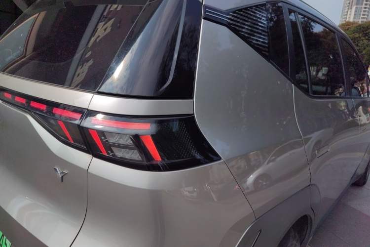 Used AION Y 2022 70 Enjoyment Edition Lithium Iron Phosphate
