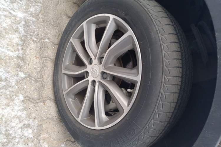 Used Geely Auto Emgrand X7 Sport 2018 1.8TD Automatic Two-Wheel Drive Smart 4G Connected Version