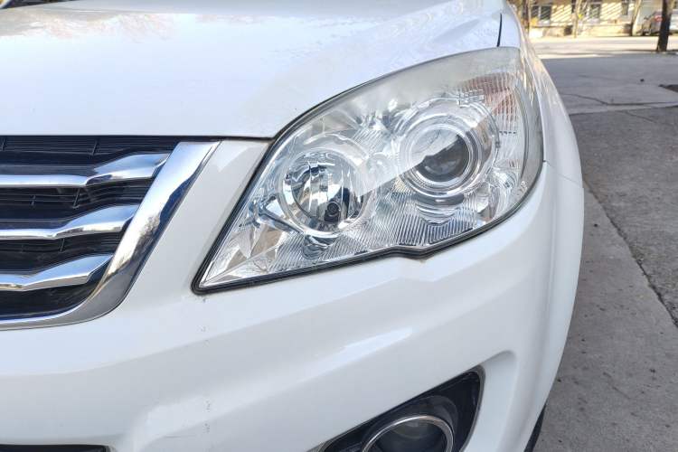 Used Haval H6 2016 Upgraded Model 1.5T Automatic Two-Wheel Drive Elite Version
