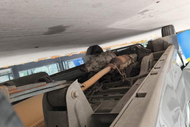 Used Jinbei New Hiace X30L 2019 1.5L Van Wealth Edition China VI SWC15M
