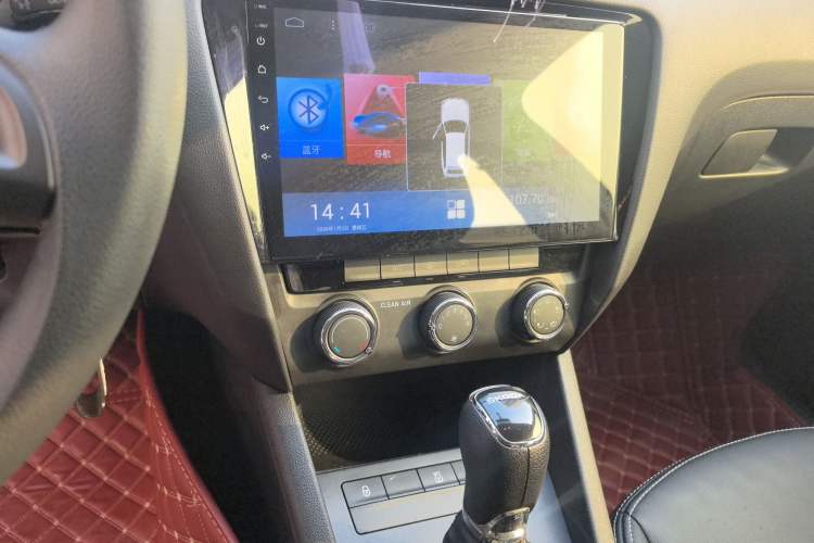 Used Skoda Octavia 2017 Classic Model 1.6L Automatic Standard Edition