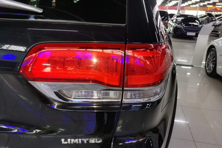 Used  Grand Cherokee 2014 3.0L Comfort Navigation Edition
