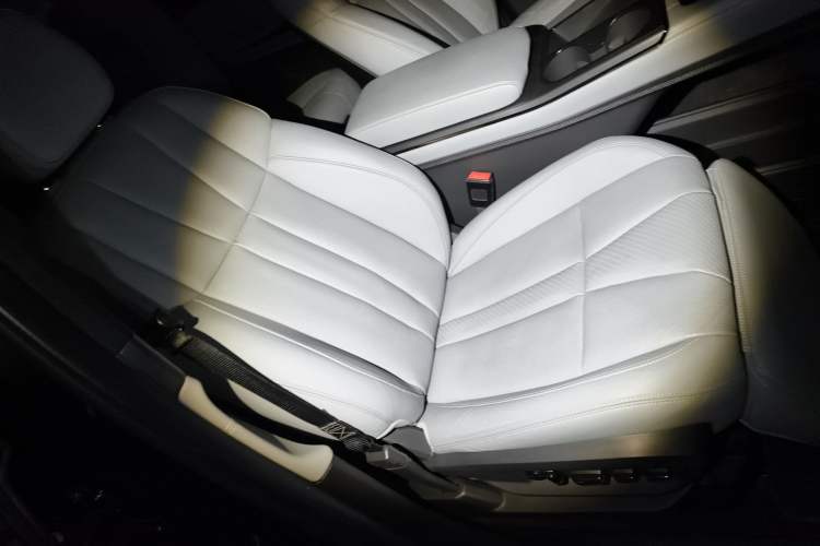 Used Nio ES8 2020 580 km Range 7-Seater Version