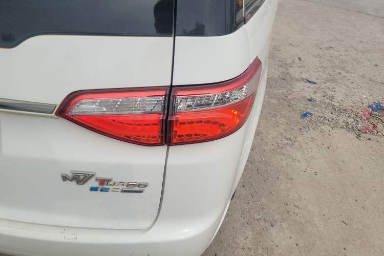 Used Luxgen Great 7 MPV 2016 2.0T Luxury Model
