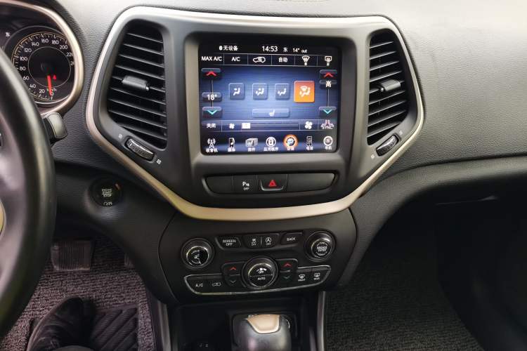 Used  Cherokee 2017 2.0L Superior Edition
