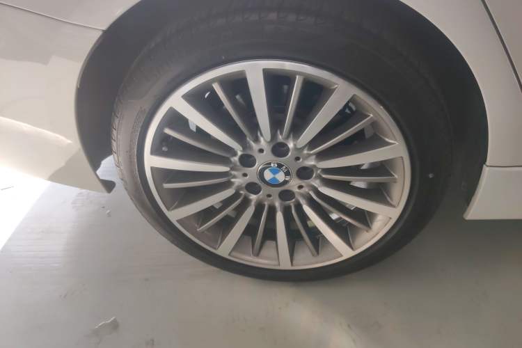 Used BMW 3 Series 2019 320Li Fashion Model
