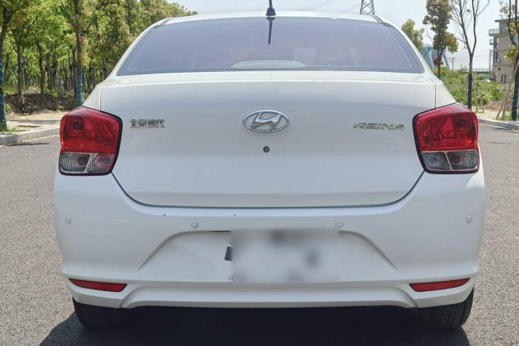 Used Hyundai Verna 2017 1.4L Manual Refreshed Version China VI Standard
