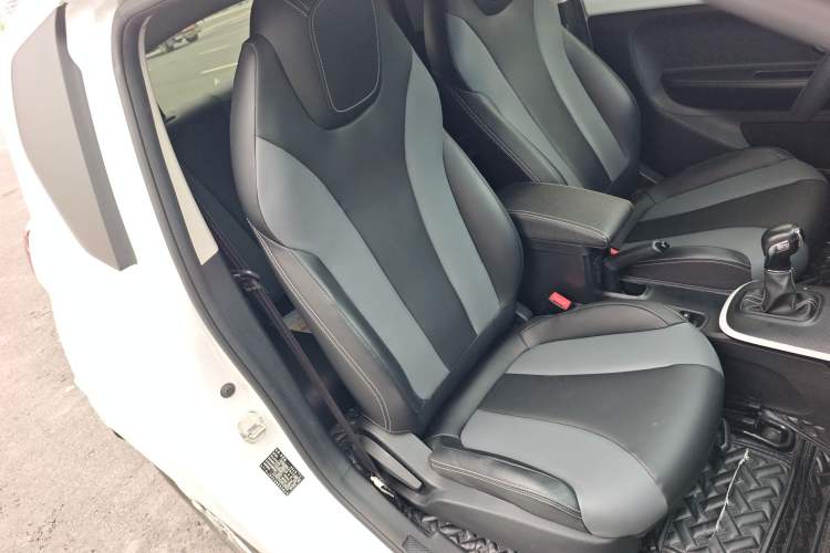 Used Roewe Clever 2022 311km QiQi BoBo Edition
