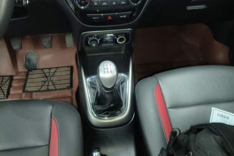 Used Changan CS15 2016 1.5L Manual Luxury Edition
