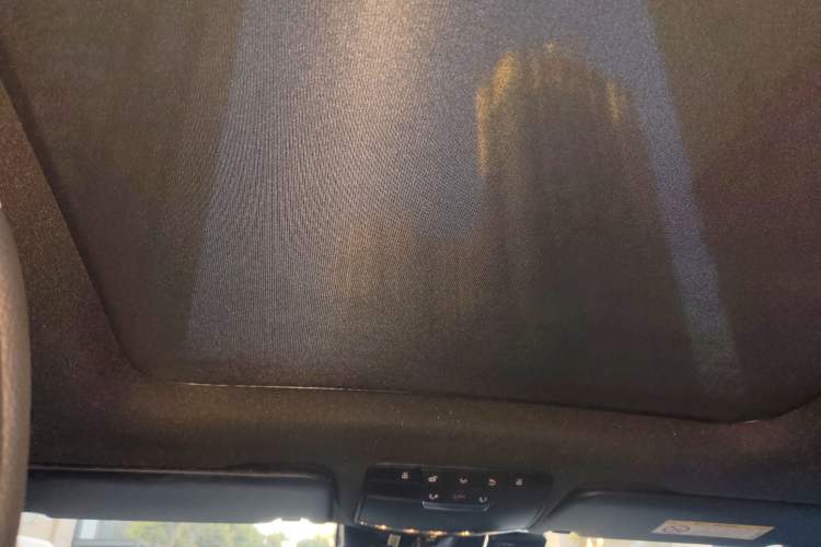 Used Mercedes-Benz GLC 2017 GLC 260 4MATIC Luxury Model
