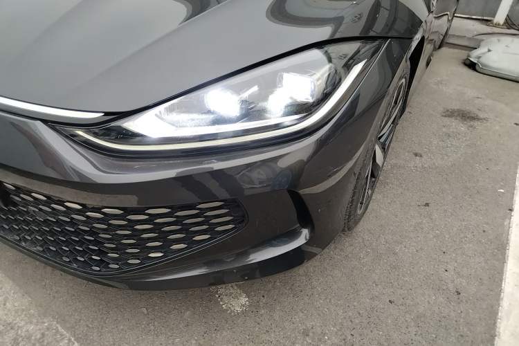 Used Volkswagen Lamando 2023 Lavida L 280TSI DSG Cool & Spicy Edition