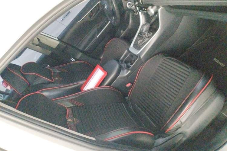 Used Toyota Wildlander 2023 2.0L CVT Two-Wheel Drive Leading Edition