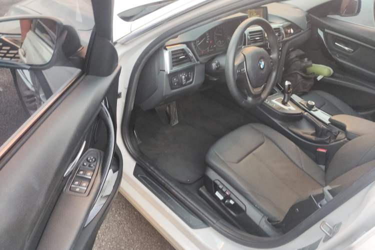 Used BMW 3 Series 2017 320Li Fashion Model
