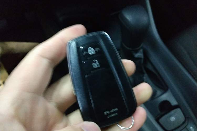 Used Toyota IZOA 2021 2.0L Enjoy Edition
