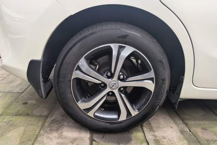 Used Nissan Tiida 2016 1.6L CVT Smart Drive Edition
