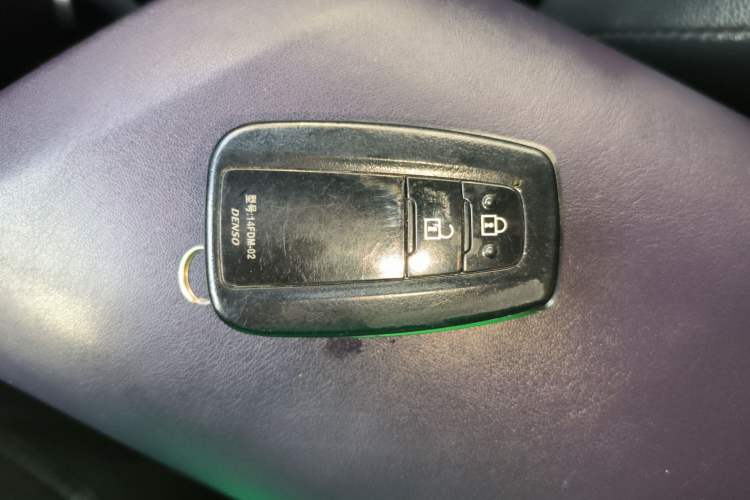 Used Toyota IZOA 2018 2.0L Yichi Edition China V Standard