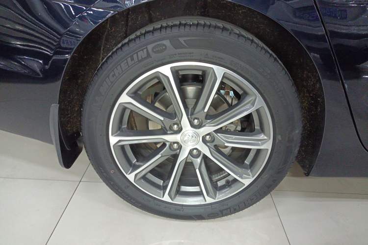 Used Buick LaCrosse 2022 652T Luxury Version
