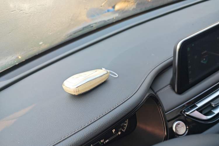 Used Changan Ruicheng CC 2022 Blue Whale Edition 1.5T DCT Prestige Model