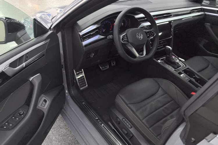 Used Volkswagen FAW-Volkswagen CC 2024 380TSI Striking Edition