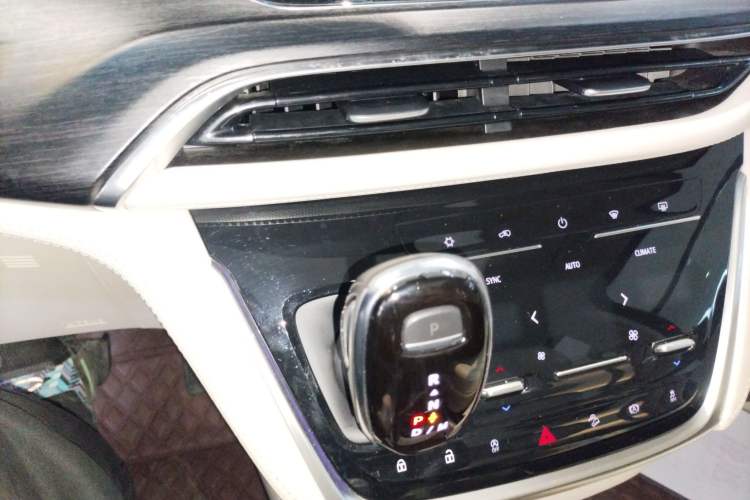 Used Buick GL8 2020 Avenir Avia Six-Seat Deluxe Edition