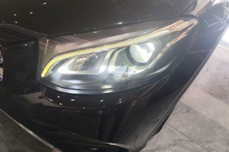 Used Mercedes-Benz GLC 2019 GLC 260 4MATIC Luxury Model