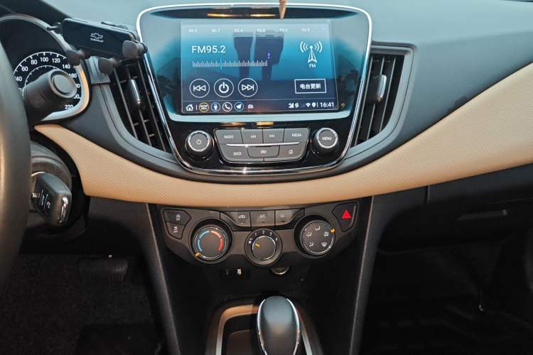 Used Chevrolet Monza 2022 320 Automatic Enjoyment Edition
