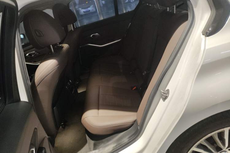 Used BMW 3 Series 2021 320i Sport Package