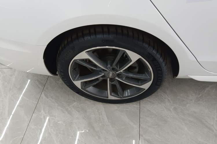 Used Audi A4L 2020 40 TFSI Fashion Dynamic Model
