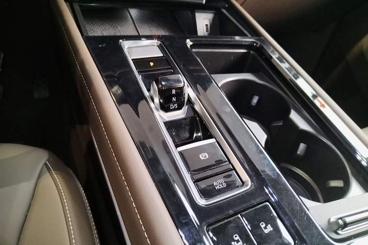 Used Volkswagen Viloran 2024 330TSI Luxury Edition