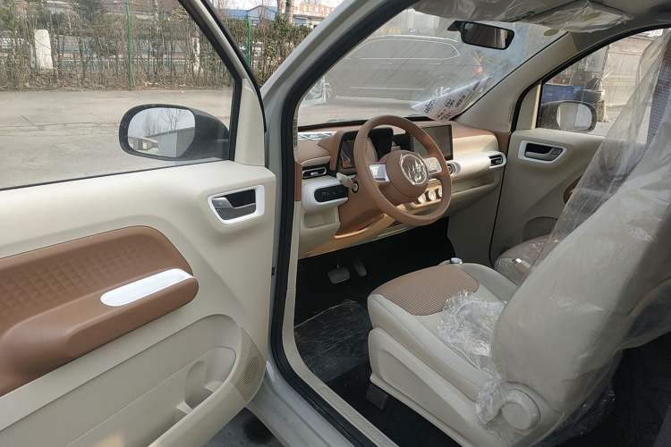 Used Wuling Hongguang MINIEV 2024 3rd Generation 215km Youth Edition