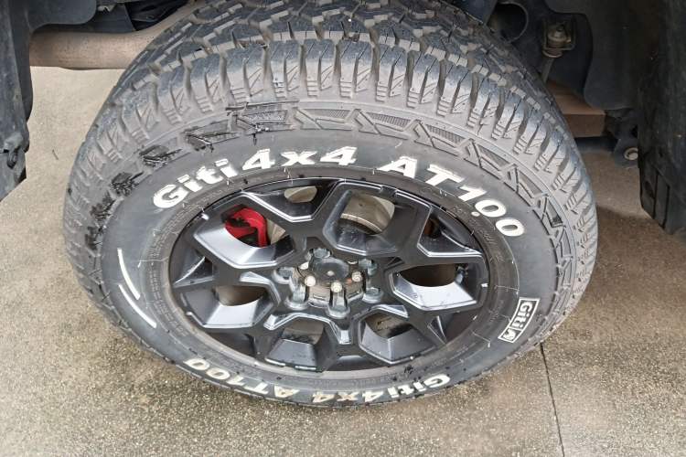 Used Beijing Auto BJ40 2021 2.0D Automatic Four-Wheel Drive Blade Hero Edition Adventurer Type
