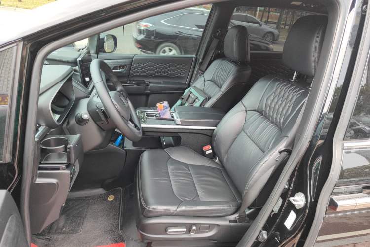 Used Honda Elysion 2024 2.0L eHEV Luxury Edition