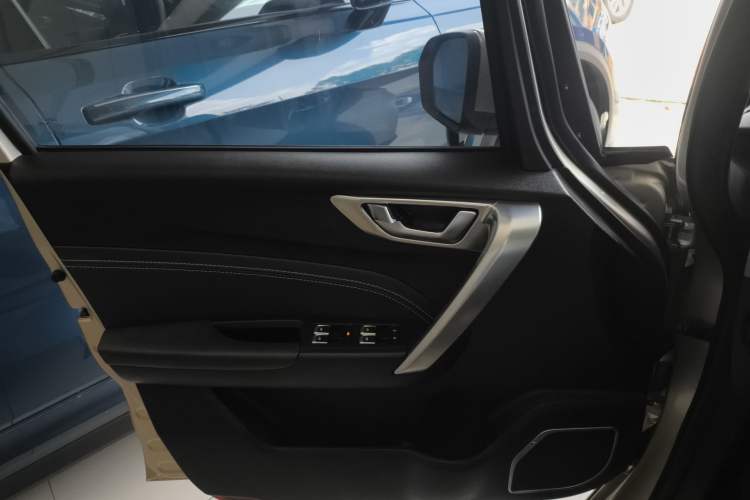 Used Geely Auto Vision X3 2017 1.5L Automatic Prestige Model
