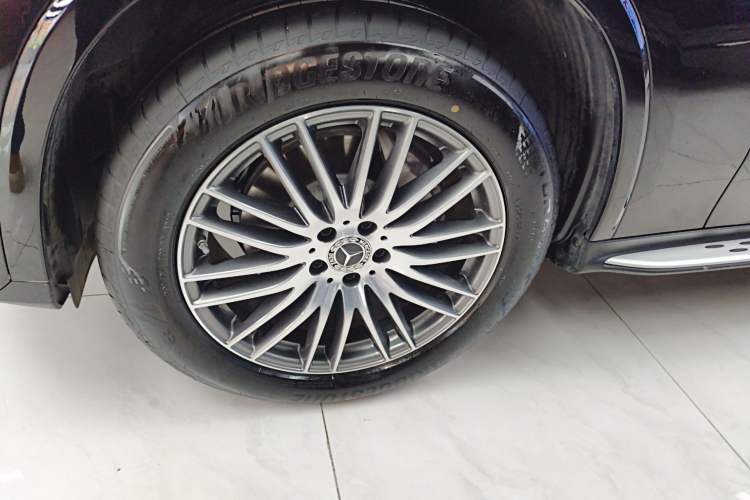 Used Mercedes-Benz GLC 2025 Refreshed GLC 300 L 4MATIC Dynamic Version 5 Seats
