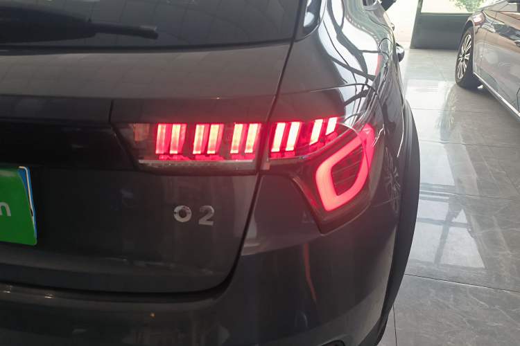 Used Lynk & Co 02 2019 1.5T DCT Two-Wheel Drive Pro Edition China VI Standard
