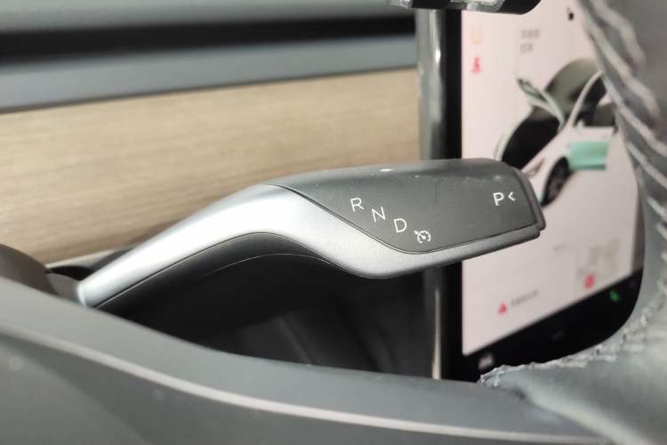 Used Tesla Model Y 2022 Rear-Wheel-Drive Version
