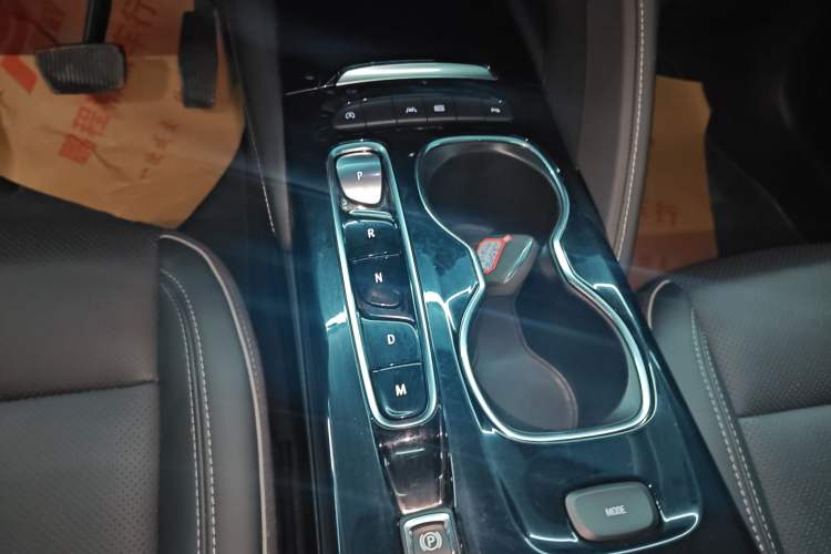 Used Buick Envision 2023 Encore Plus 652T Five-Seat Luxury Model
