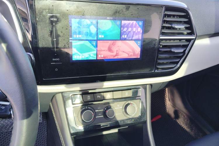 Used Jetta VS7 2023 280TSI Automatic Trend Edition
