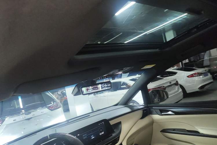 Used Buick GL8 2022 ES Landtrek 653T Flagship Model
