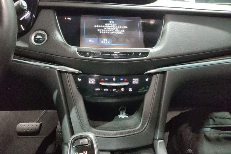 Used Cadillac XT5 2016 25T Luxury Model