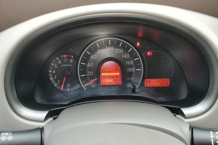 Used Nissan March 2010 1.5L Automatic Easy-Style Version