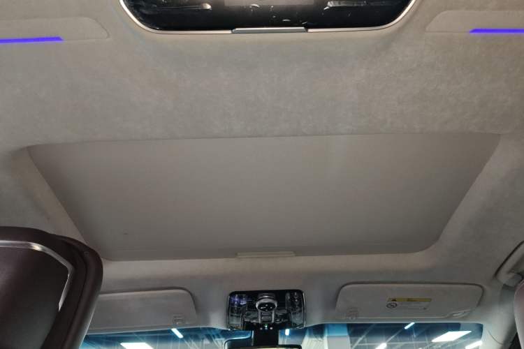 Used Buick Century 2023 2.0T Six-Seater Yinshi Edition