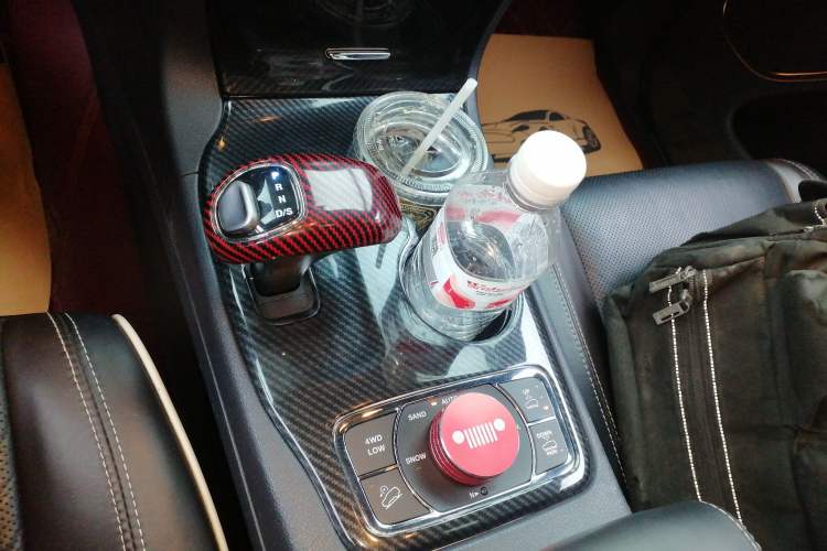 Used  Grand Cherokee 2015 3.6L Luxury Navigation Edition
