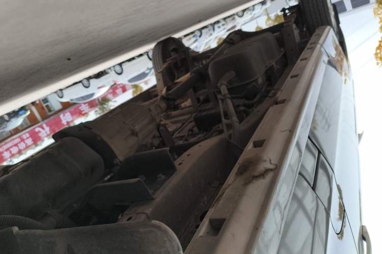 Used Jinbei New Hiace X30L 2019 1.5L Van Wealth Edition China VI SWC15M
