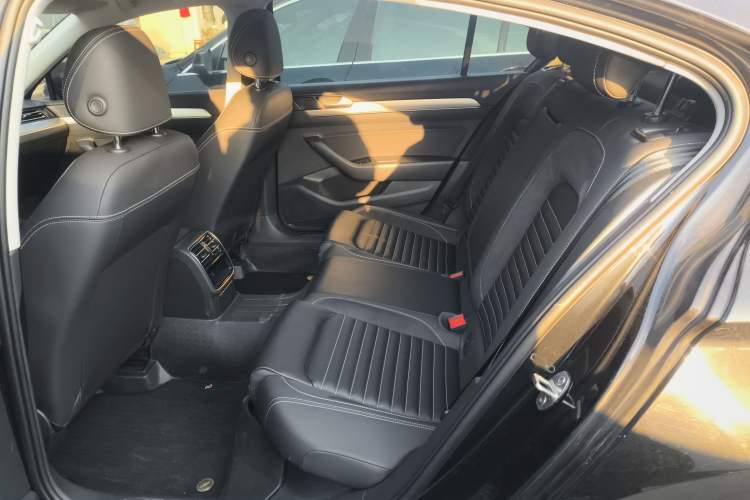 Used Volkswagen Magotan 2020 280TSI DSG Comfort Edition
