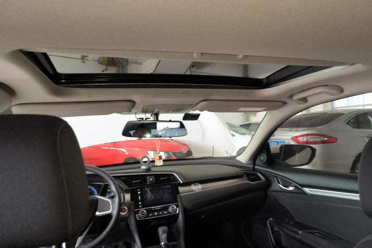 Used Honda Civic 2016 220TURBO CVT Luxury Edition
