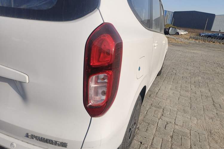 Used Wuling Hongguang New Energy 2025 Extended-Range Hybrid 50 km Standard Version
