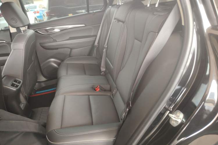 Used Buick Envision 2021 Encore Plus 652T Five-Seat Luxury Model
